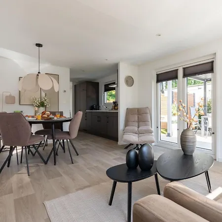 Bosrijk Austerpark 32 Alpstuga